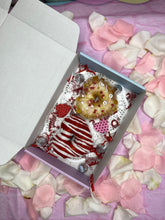 Load image into Gallery viewer, Sweetheart Bundt Box
